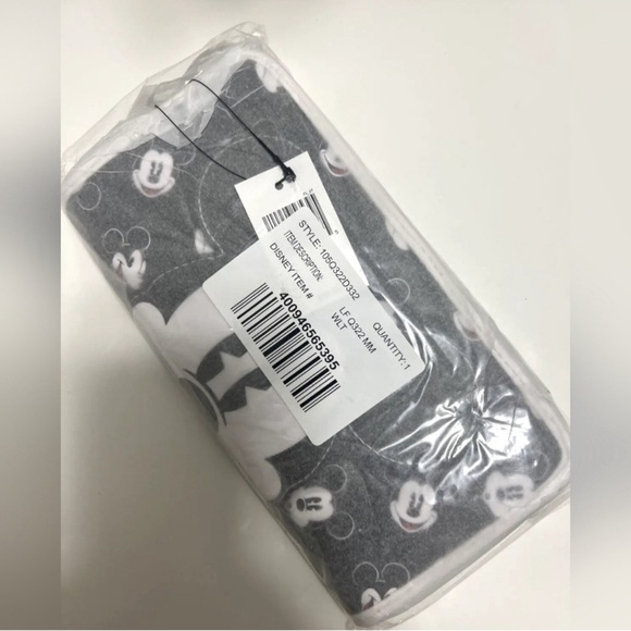 NWT Loungefly Disney park Mickey Mouse zip around wallet - Picture 2 of 3